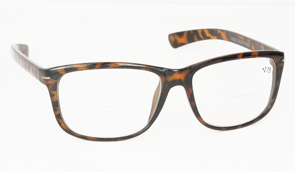Mørkbrun læsebrille med læsefelt