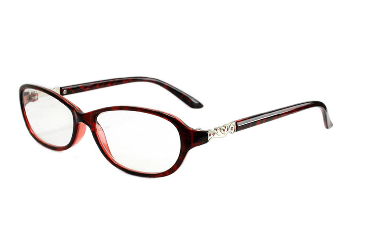 Rødlig brille med sølvfarvet metal udsmykning på stangen - Design nr. b246
