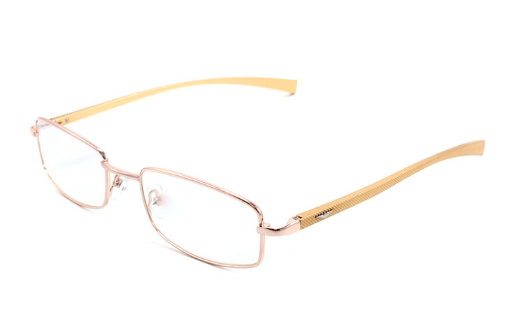 Guldfarvet brille med 