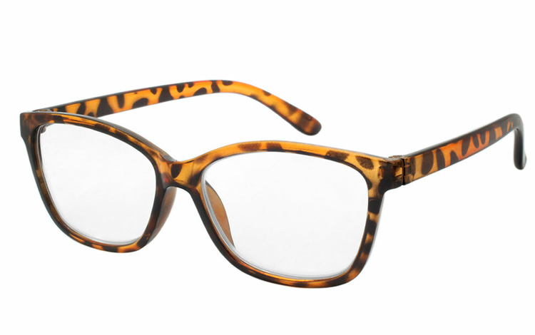 Damebrille med let cateye design i smuk farvet stel.